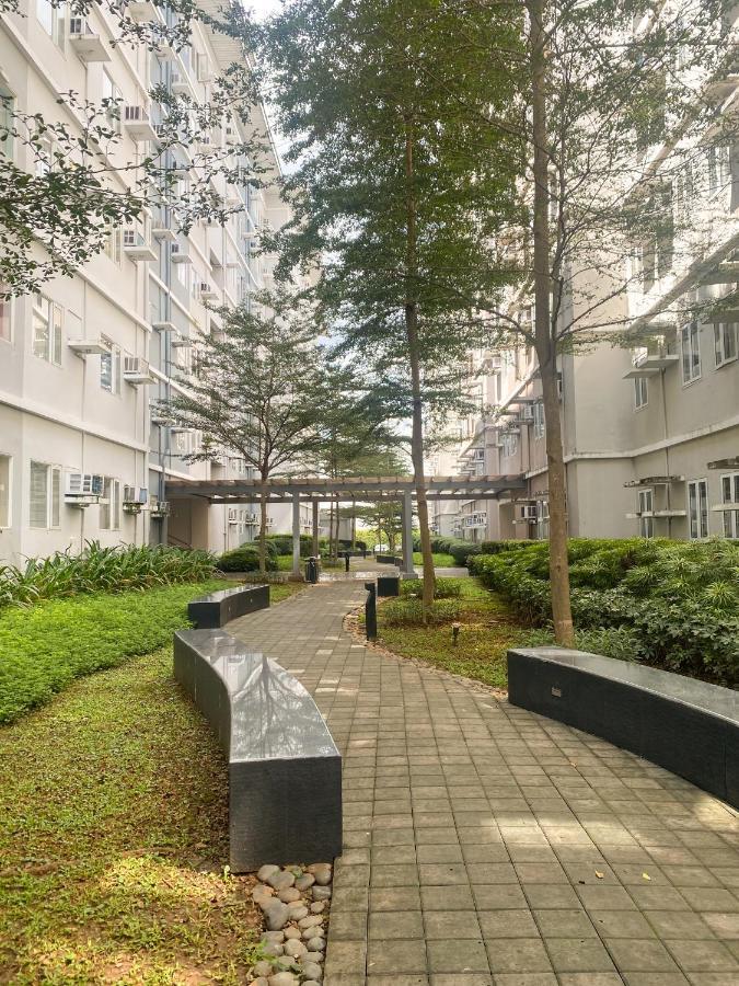 Agape Rentals In Trees Residences Caloocan Extérieur photo